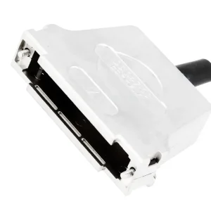 Velmi žádaný produkt | DS1047-03-37M2AS kryt pro D-Sub DC-37