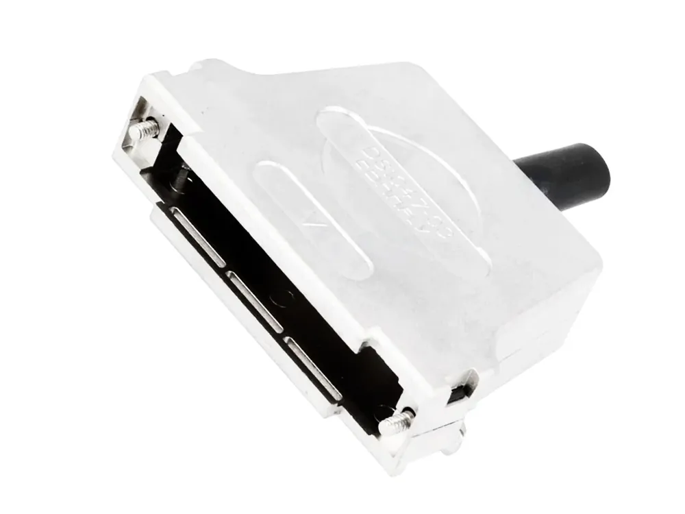 Velmi žádaný produkt | DS1047-03-37M2AS kryt pro D-Sub DC-37