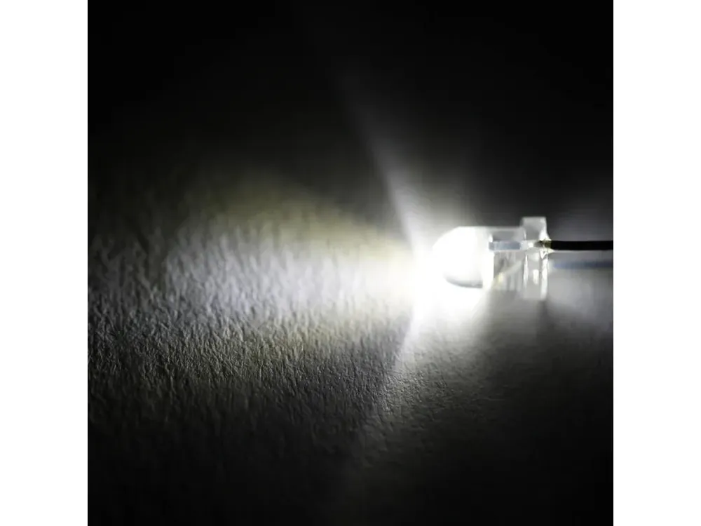Právě přidáno - LED 3mm bílá (sunshine) OSCK4L3131A
