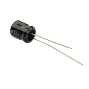 Super nabídka | Elektrolytický kondenzátor 4.7uF 63V 6.3x7mm RM2.5mm 85°C